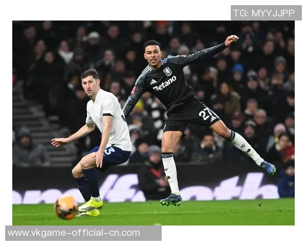 那不勒斯逆袭热刺狂胜五球足总杯赛场惊现冷门瞬间