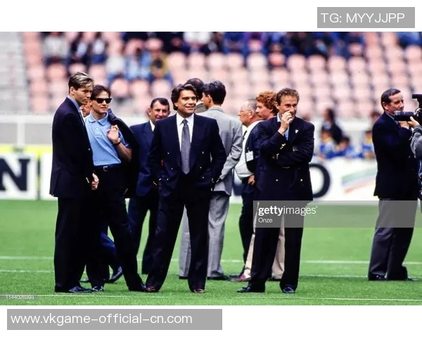 中超精彩对决尤文图斯与里昂战平补时进球引发全场狂欢分析战术细节