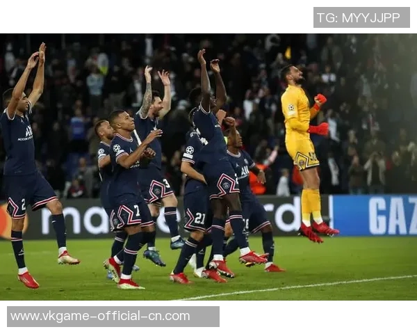 欧冠激战：多特蒙德狂胜本菲卡五球大捷引发全场狂欢