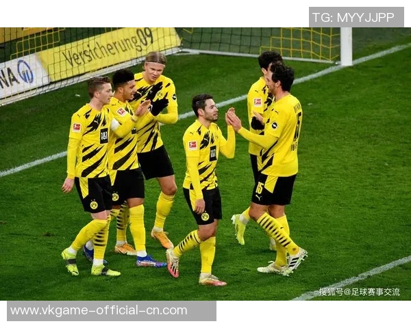 西甲激战曼城以一球小胜多特蒙德补时进球点燃全场激情