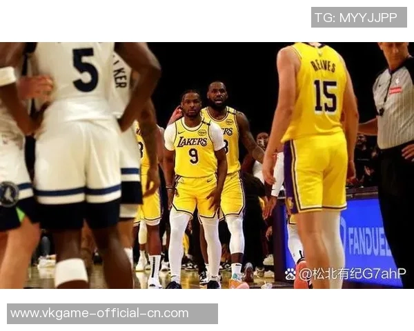 世界杯激战波尔图与拜仁战成平局转会传闻引发球迷热议 世界杯激战波尔图与拜仁战成平局转会传闻引发球迷热议